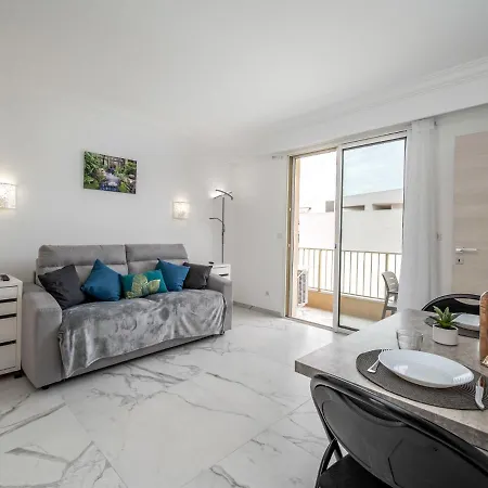 Le Clos Des Caleches By Interhome Apartment
